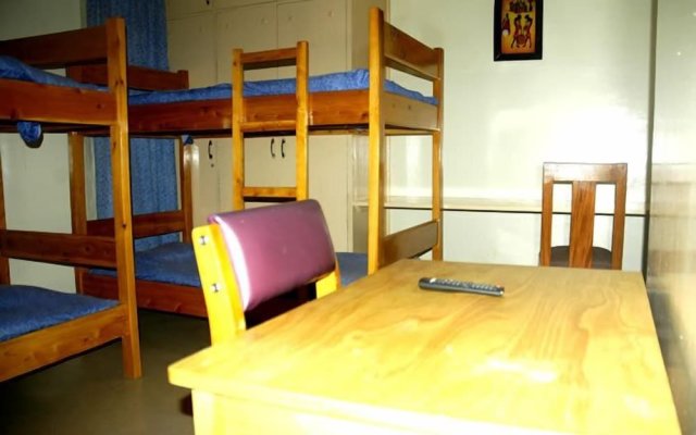 Shalom House - Hostel