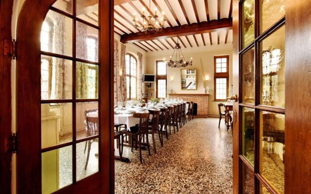 Beautiful, Authentic Group House With Modern Amenities in Mondain Spa