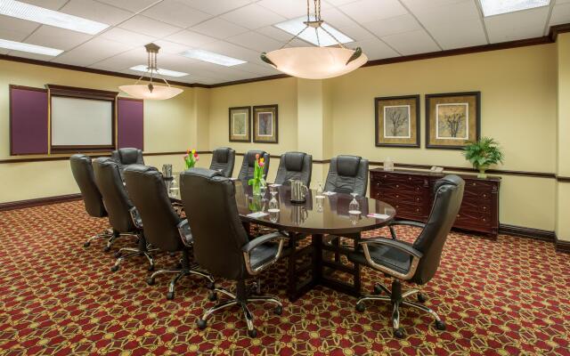 Crowne Plaza Cleveland Airport by IHG