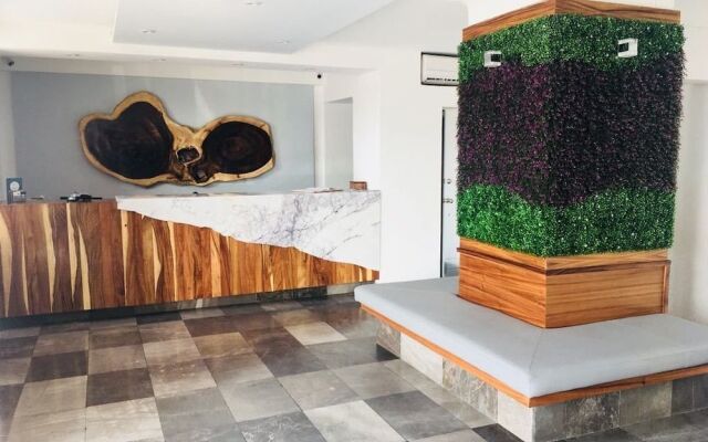 Hotel Y Suites Plaza Manzanillo