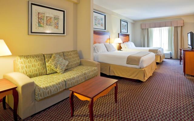 Holiday Inn Express Hotel & Suites Birmingham - Inverness by IHG