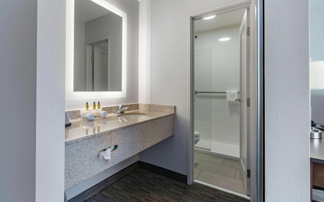 Best Western Plus Como Park Hotel
