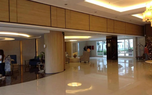 SM Light Residence - 1BR Condo with Balcony FF