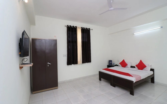 OYO 22648 Shalimar Inn