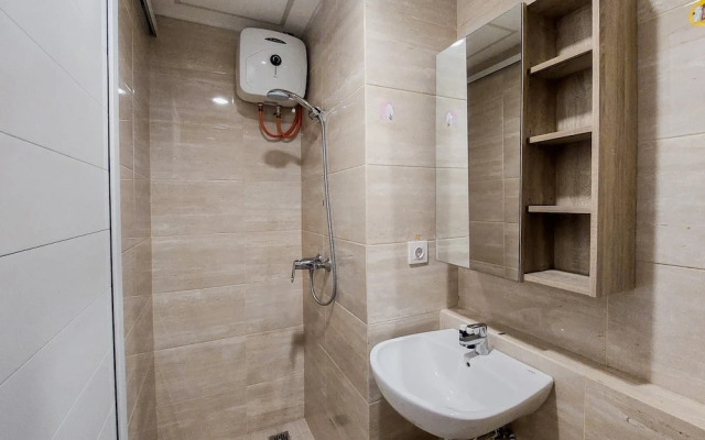 Fully Furnished with Cozy Design Studio Apartment at Springwood Residence