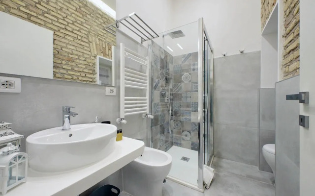 Roman Holiday Suites