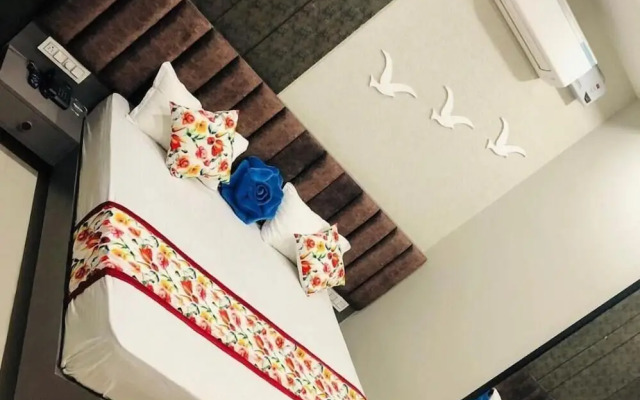 The Highland by OYO Rooms