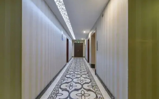 Dongfen Hotel (Pingyang Shuitou)