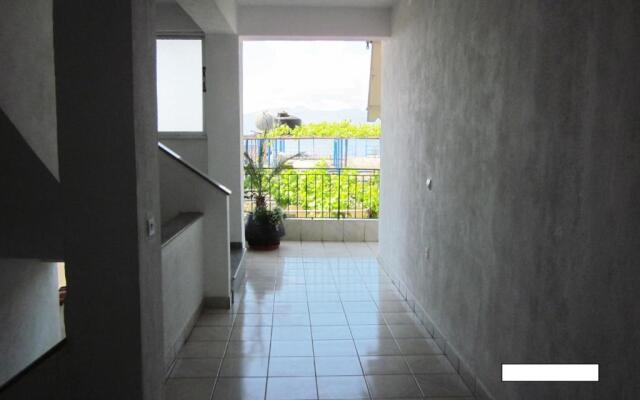 Guest House And Tavern Leo