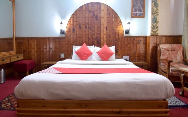 OYO 8643 Hotel Shambhala