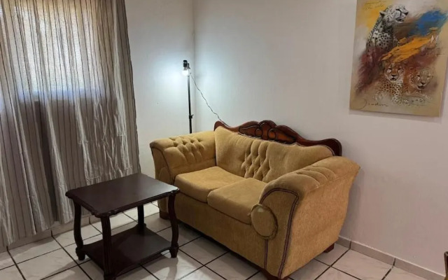 Cozy Studio Apartment 2 min to the Beach, Rooftop