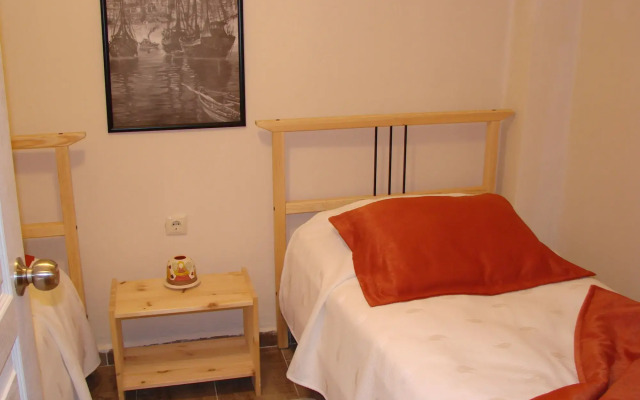 Tom Square Boutique Hotel