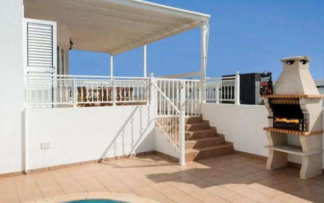 Villa Diama With 3 Bedrooms and 2 Bathrooms