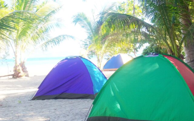 Bayog Beach Campsite