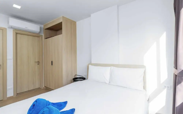 2BR Condo Pool and Full Gym C262
