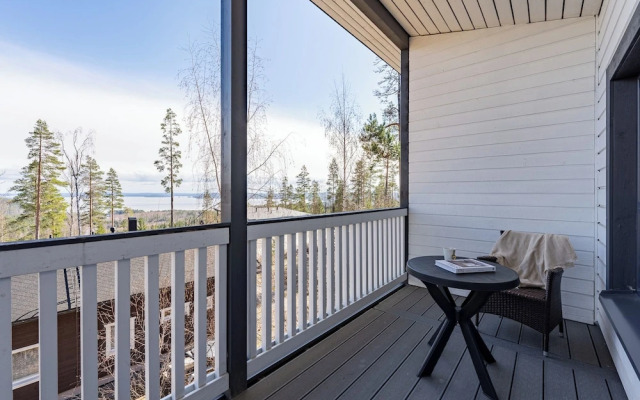 Spacious 2BR Cabin at Riihivuori Peak