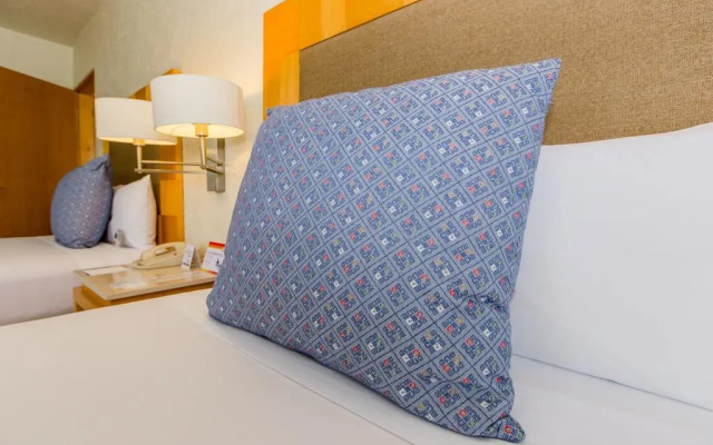 Park Royal Beach Cancún - All Inclusive