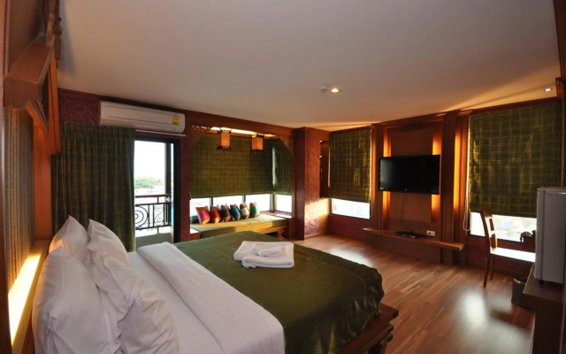Chalelarn Hotel