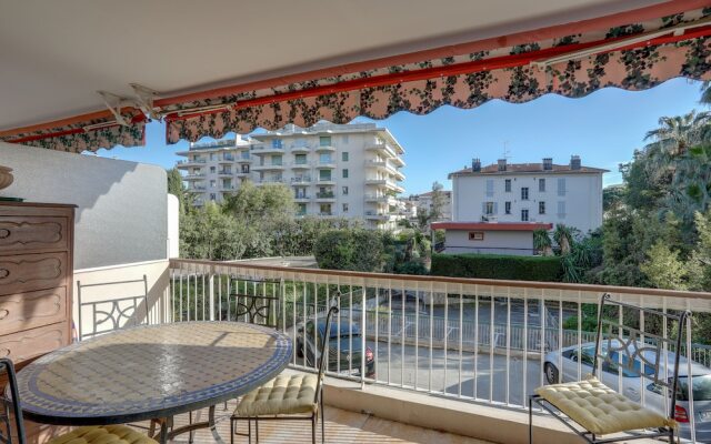 Apartment Basse Californie by Weekome
