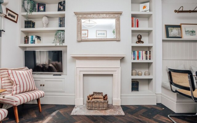 The Emerald - Central Henley 2 Bedroom House