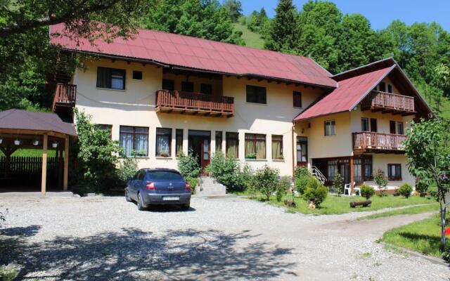 Casa Maria Moieciu
