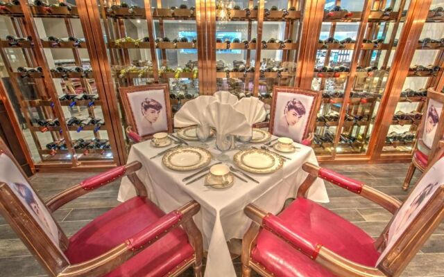 The Grand Tuscany Hotel