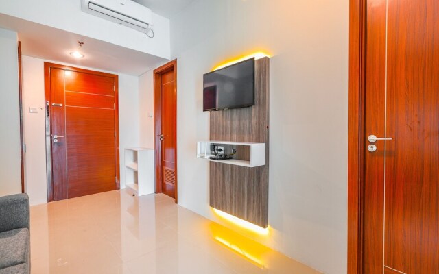 Super Oyo Collection O 16 Vittoria Residence