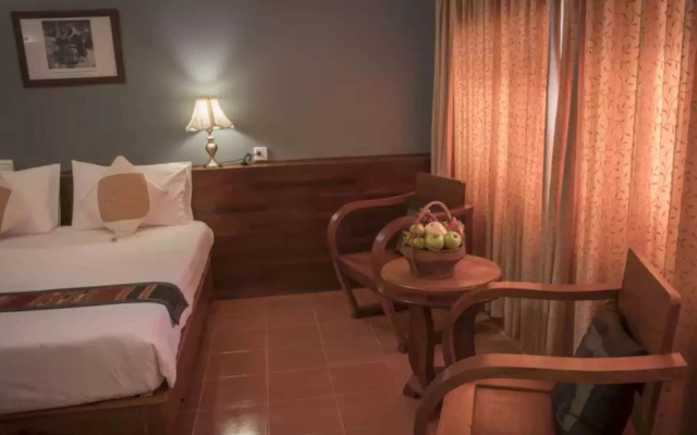 Pakse Hotel & Restaurant