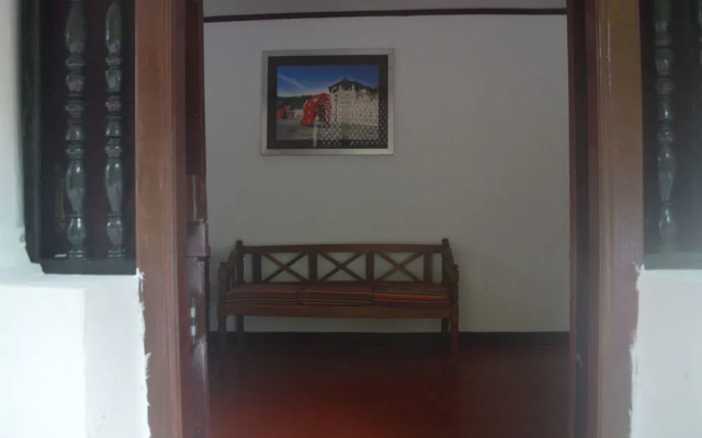 Yoho Ambanwala Tourist Bungalow