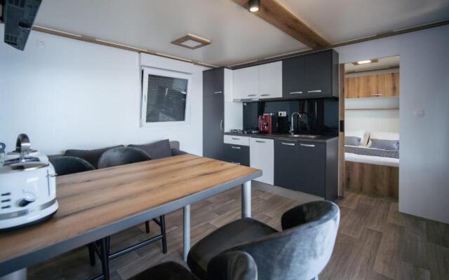 Holiday Mobile Homes 35m house 35m terrace