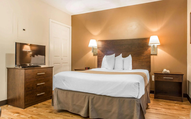 Suburban Studios near University of North Carolina-Charlotte