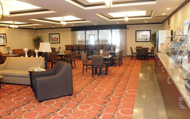 Holiday Inn Express Hotel & Suites Cambridge by IHG