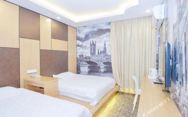 Minlong Holiday Hostel