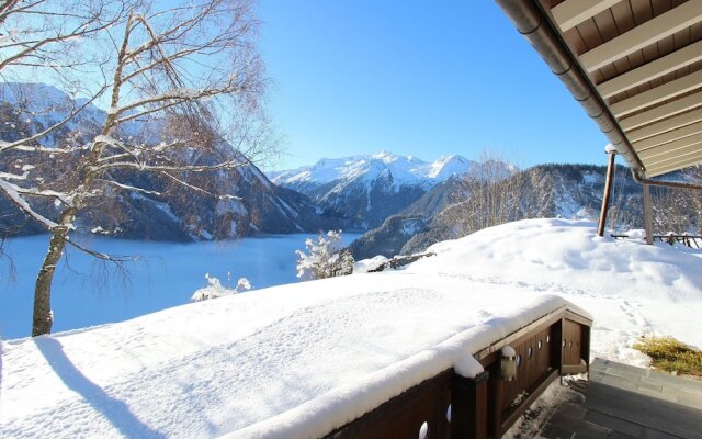 Holiday Home in Königsleiten With Terrace, Garden, Parking