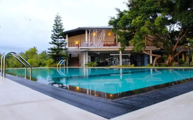 Nico Lagoon Hotel