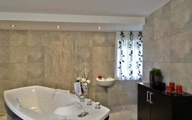 Luxury Spa & Wellness Vila Valaška