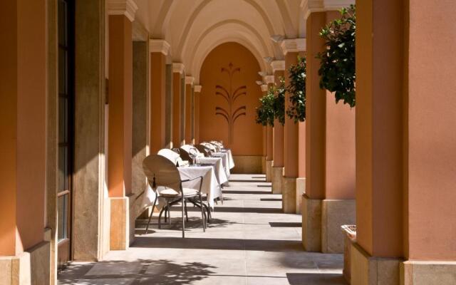 Mamaison Le Regina Boutique Hotel