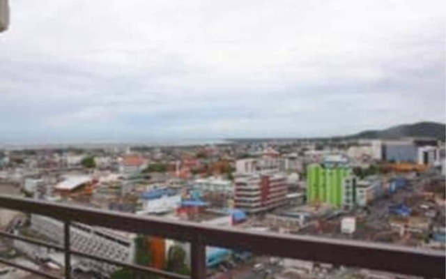 Eak Condoview
