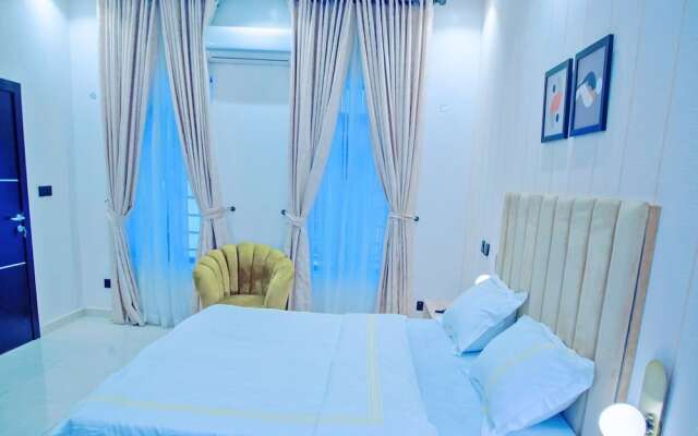 El Castillo Pretigious Hotel