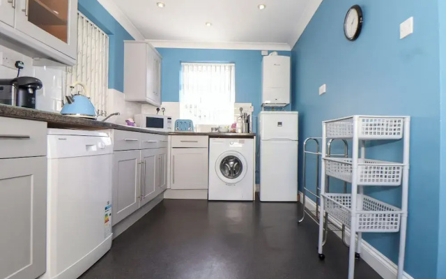 Flat 1 Niles Place