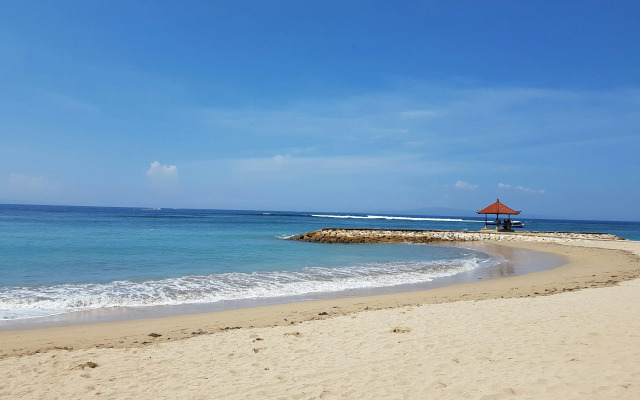 Alit Beach Resort and Villas