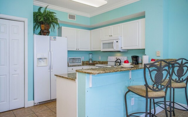 Tidewater 313 213334 by RedAwning