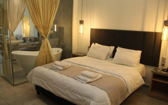 Alexiou Hotel