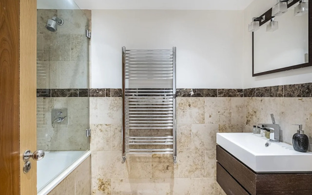 Lancaster Apartments