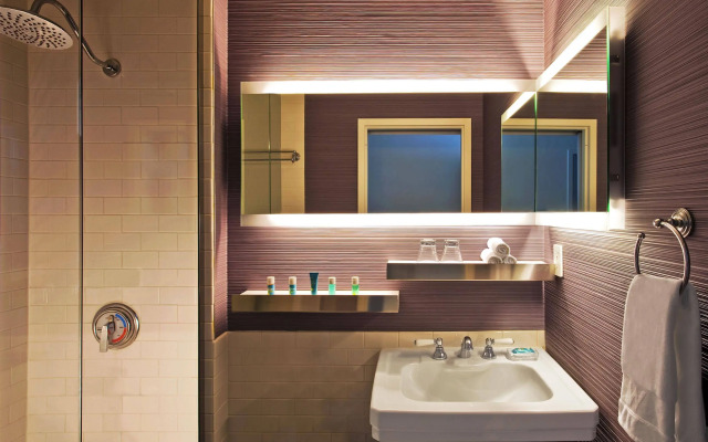 The Maxwell New York City (formerly W NEW YORK)