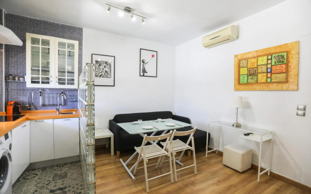 Alfonso XII by RentalSevilla