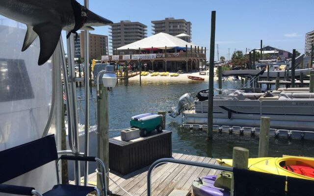 Classic Yacht Rentals at FloraBama