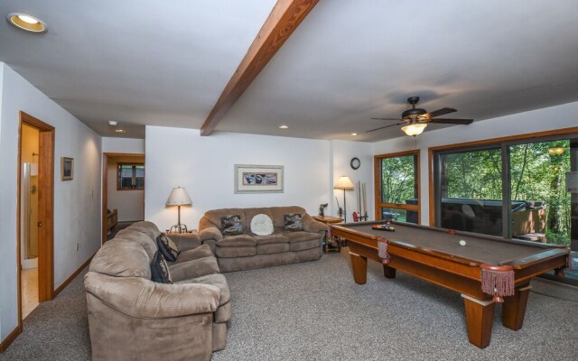 Lake Reflections 4 Bedroom House