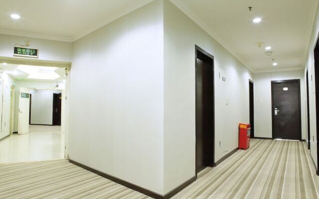 Bao Li Feng Hotel