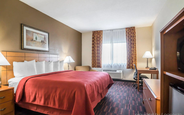Quality Inn Coralville - Iowa River Landing